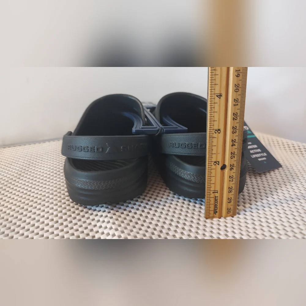 Rugged Shark Boys Size 4 Eva Clogs Black NWT